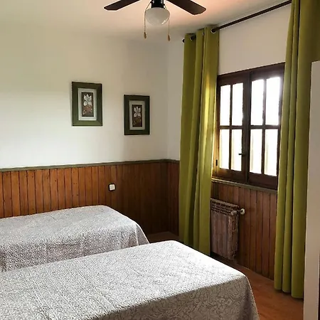 Villa Singular En Salou. Piscina Y Jardin Privados