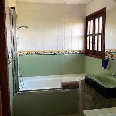 Villa Singular En Salou. Piscina Y Jardin Privados